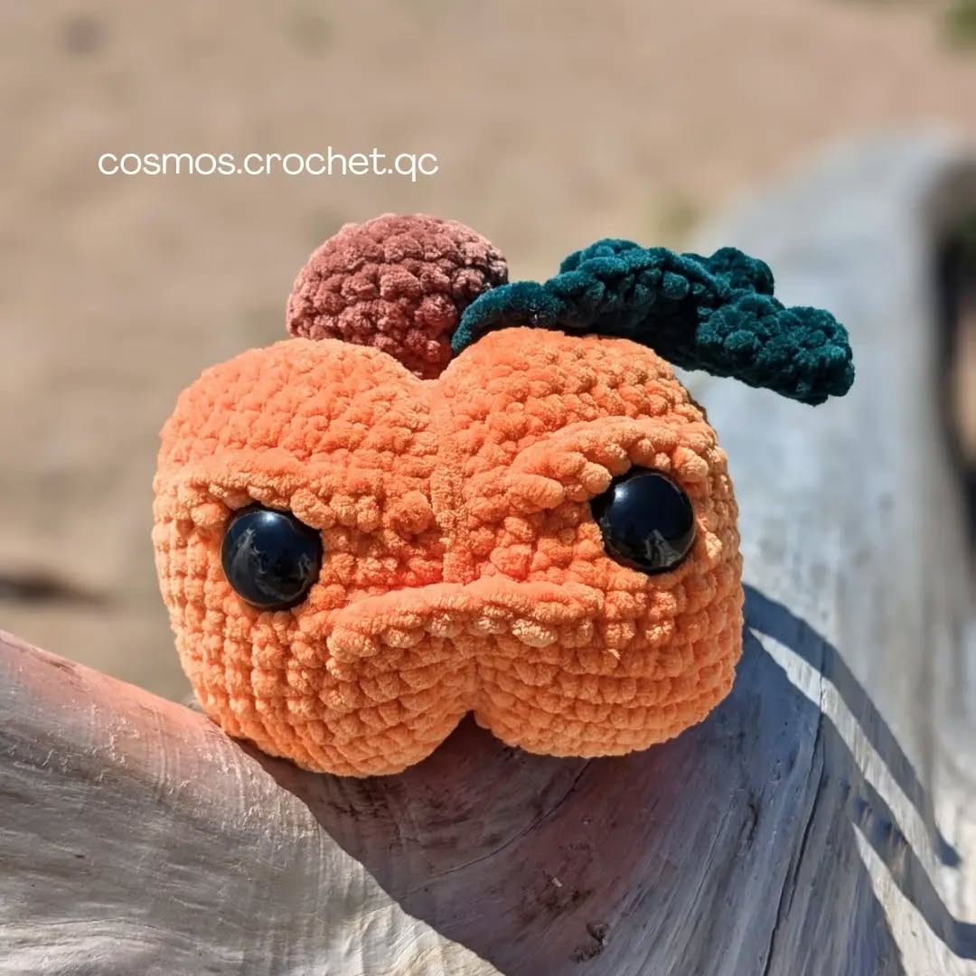 Grumpkin the Pumpkin: Free Crochet Pattern