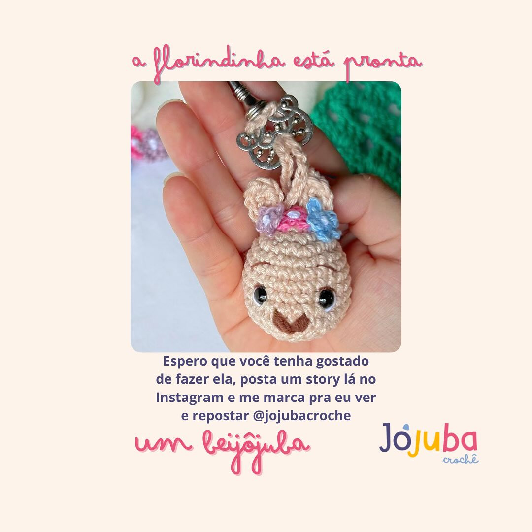 Receita gratuita de chaveiro florzinha amigurumi
