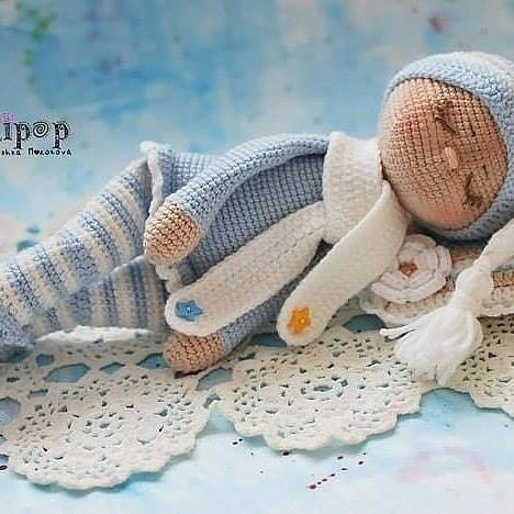 Tığ işi Bebek Şeması: Uyuyan Bebek