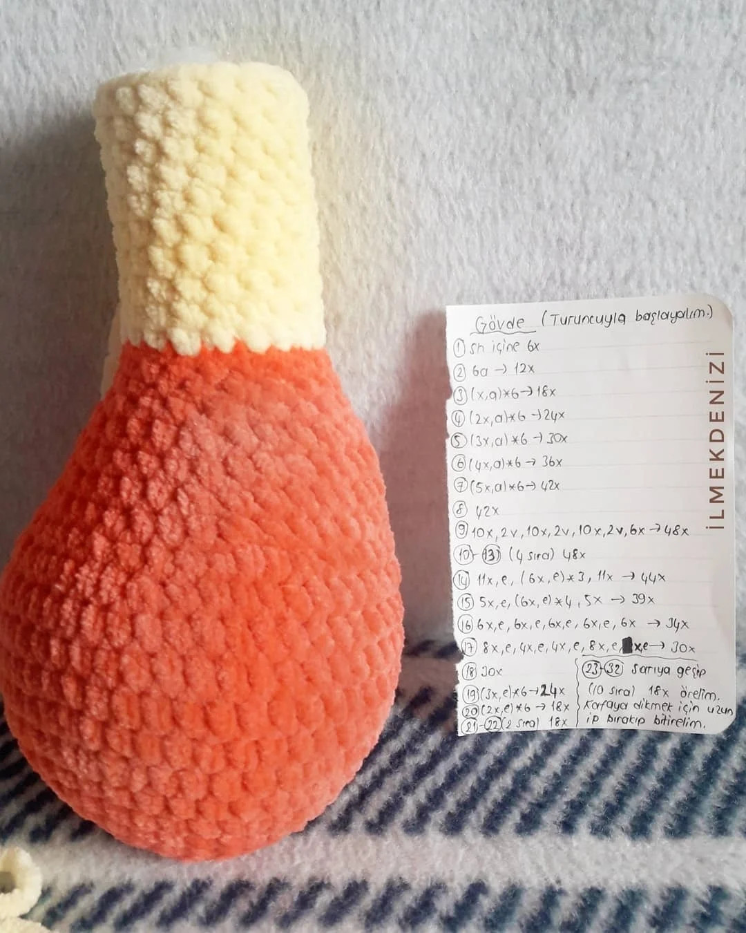 Tülümle Örülmüş Zürafa Amigurumi - Ücretsiz Şema