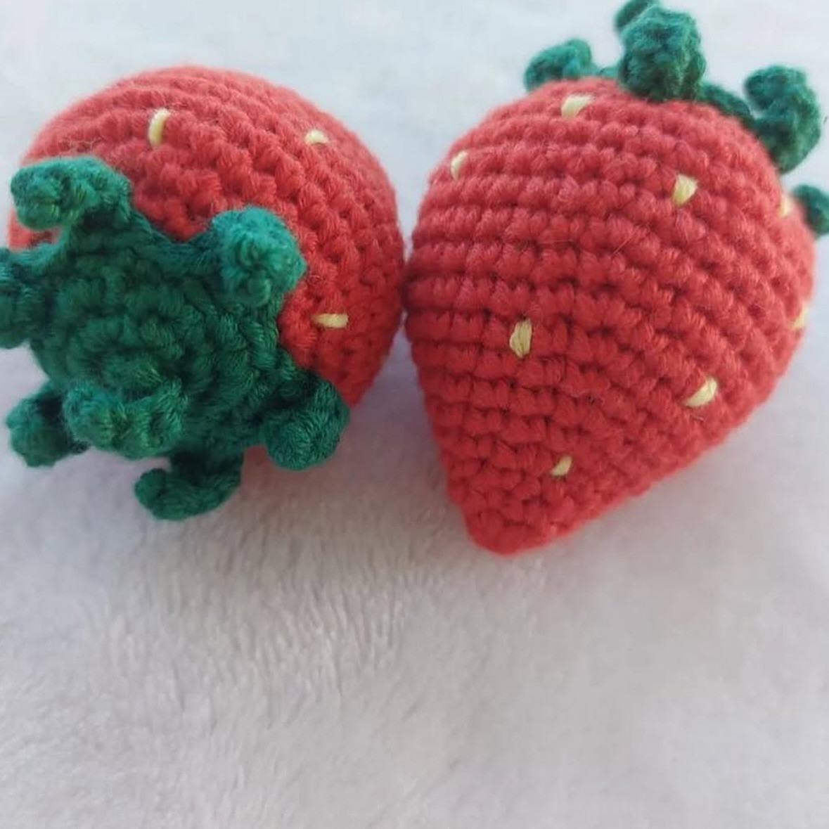 Ücretsiz Çilek Amigurumi Tığ İşi Tarifi