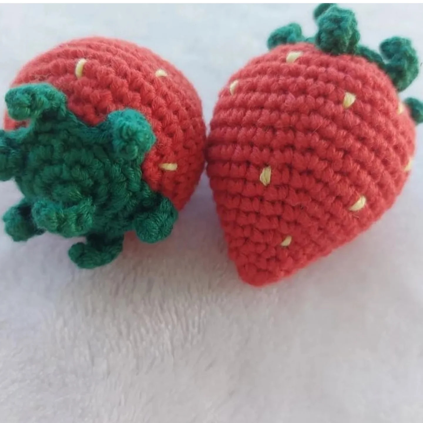 Ücretsiz Çilek Amigurumi Tığ İşi Tarifi