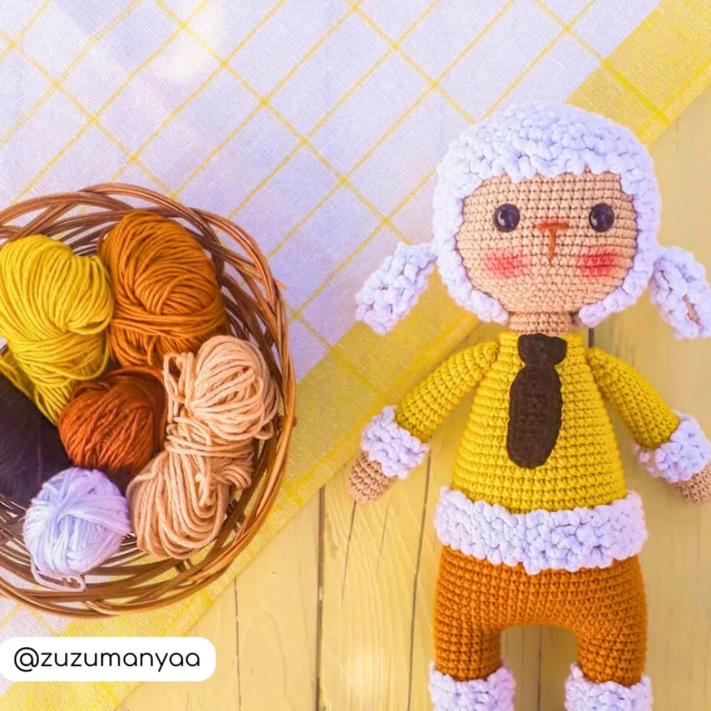 Ücretsiz Kuzu Amigurumi Tığ İşi Tarifi