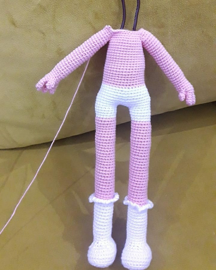 40cm İnci Bebek Tığ İşi Şeması