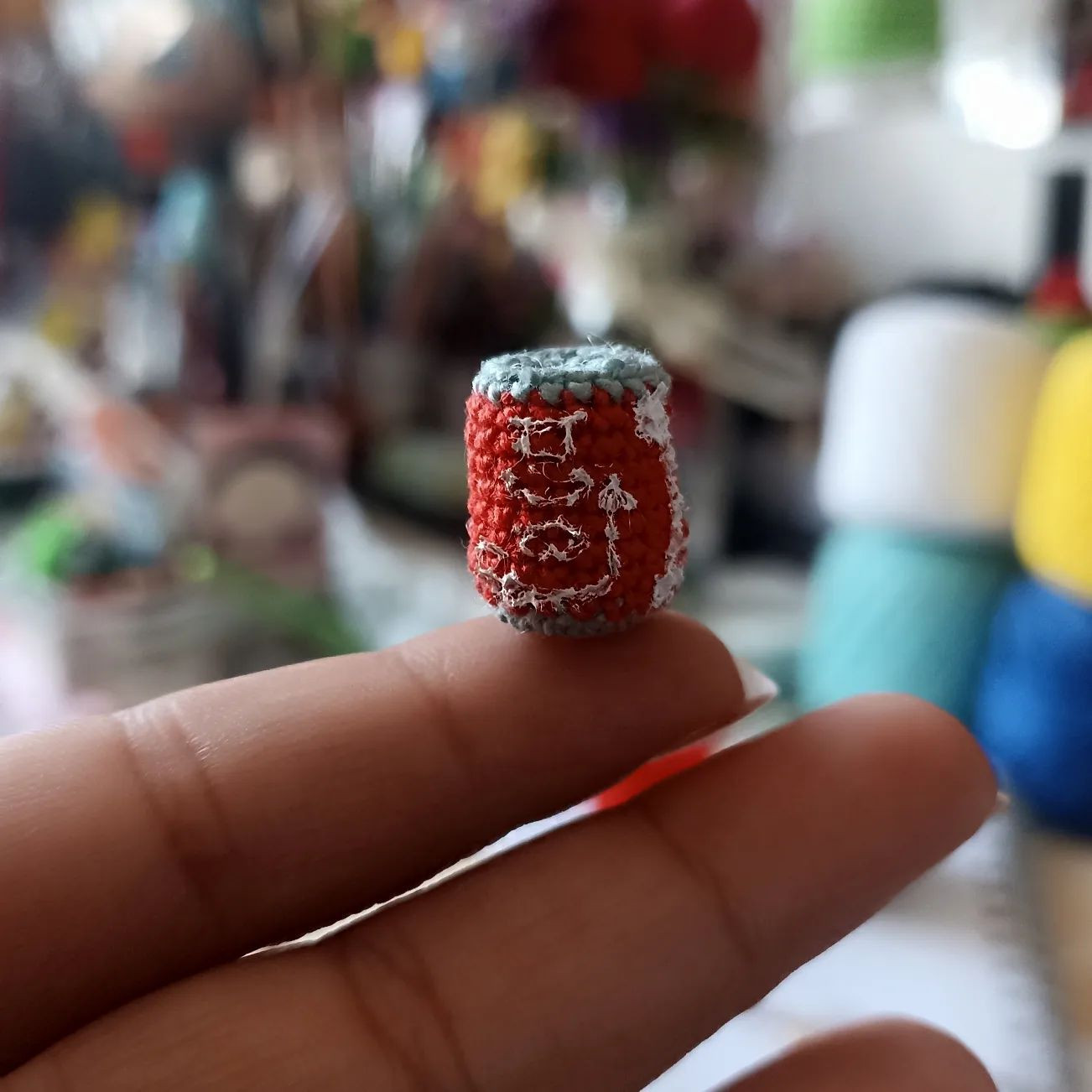 Aretes Coca-Cola Amigurumi: Patrón Gratis