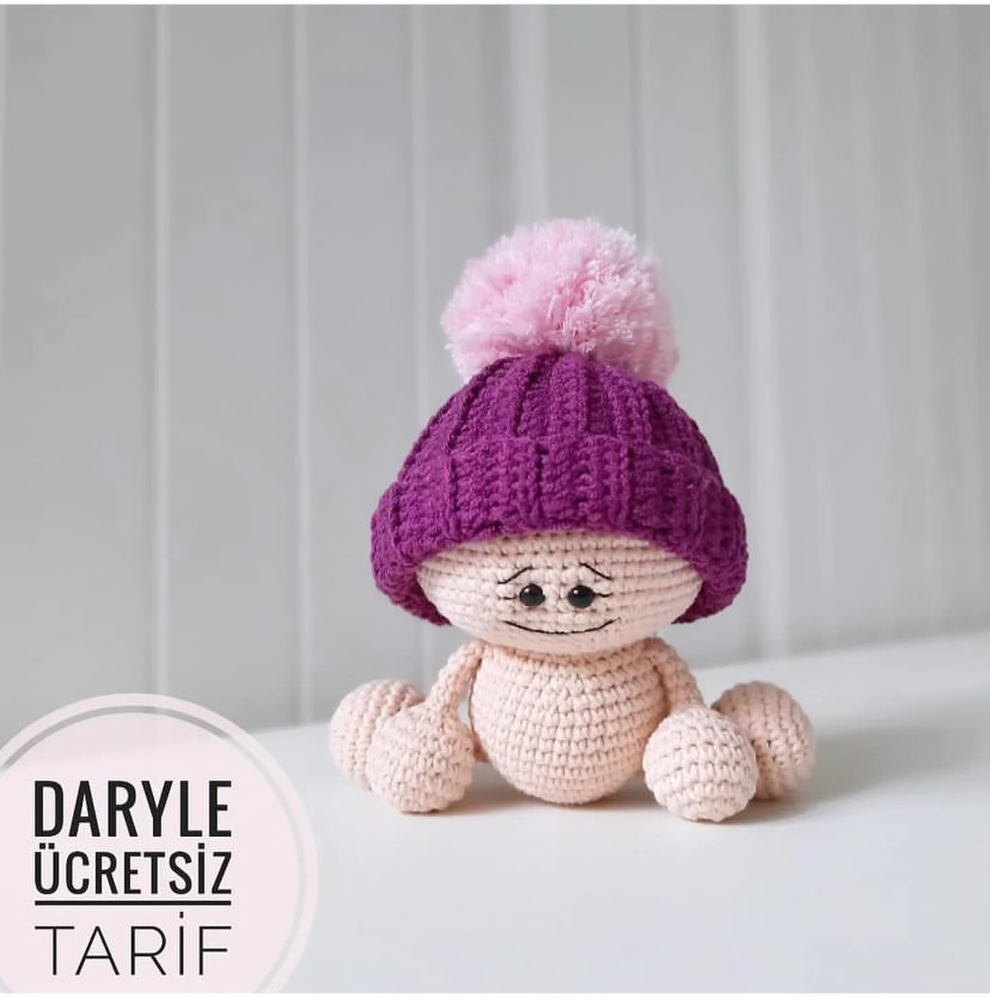 DARYLE ÜCRETSİZ AMIGURUMI ŞAPKA VE BEBEK TARİFİ