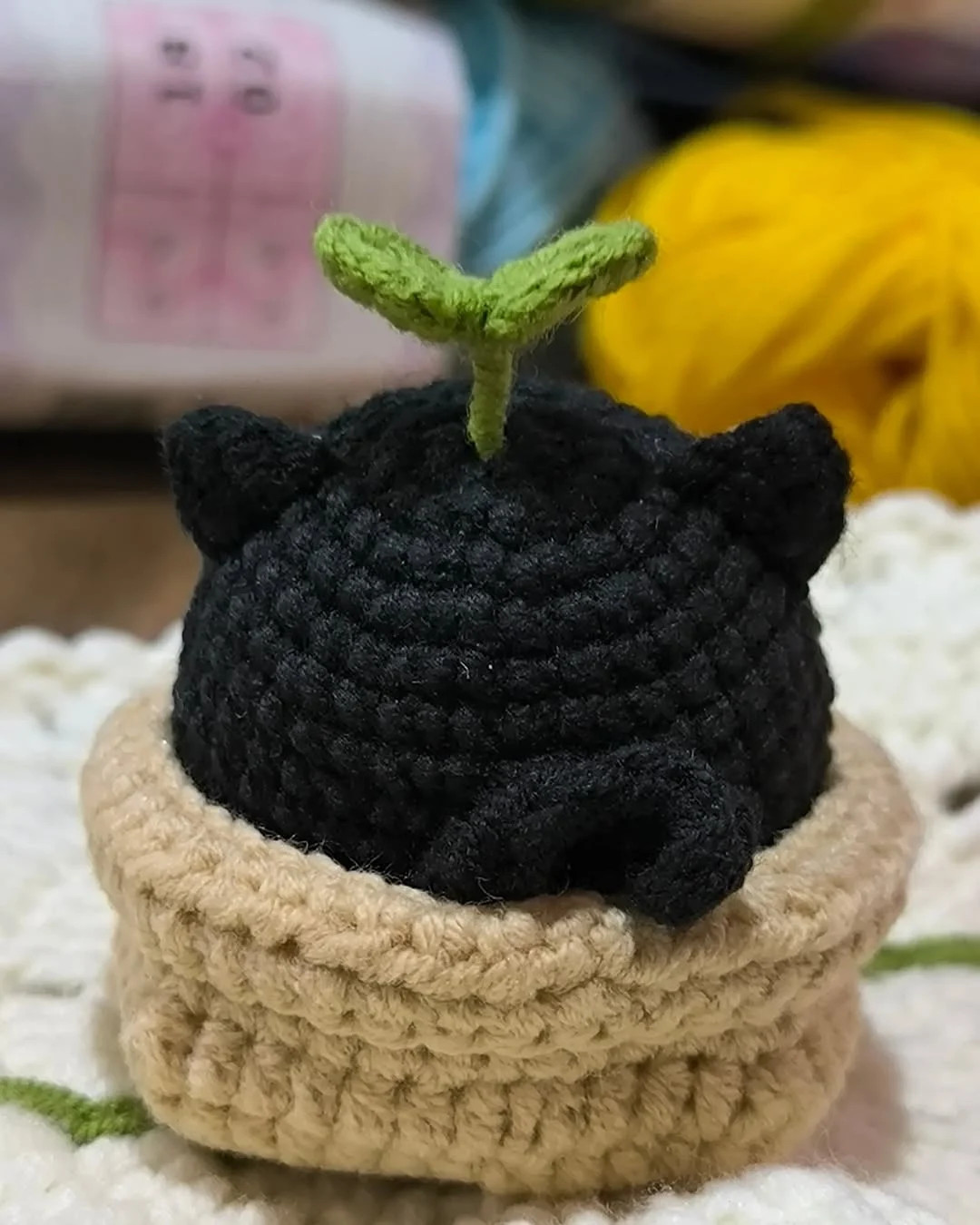 Grátis: Padrão de Crochê de Gatinho em Vaso