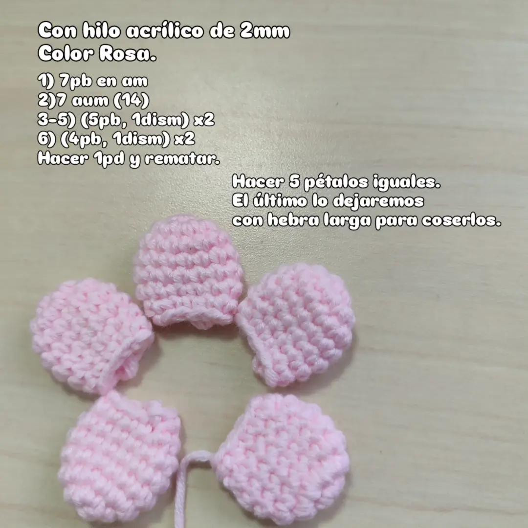Hagamos flores de cerezo a crochet.