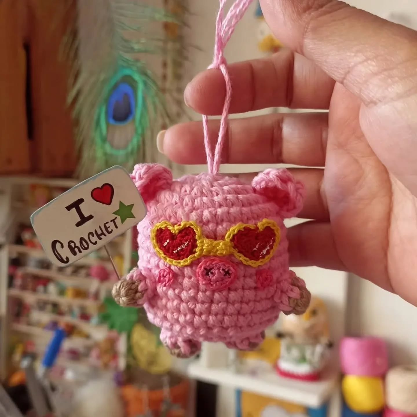 Llavero puerquito amigurumi: patrón gratis