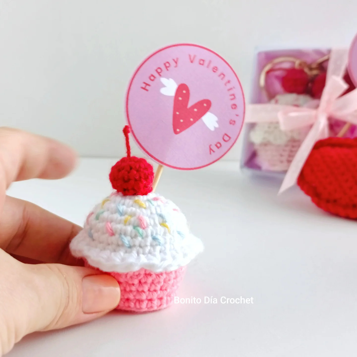 Patrón amigurumi cupcake San Valentín PDF