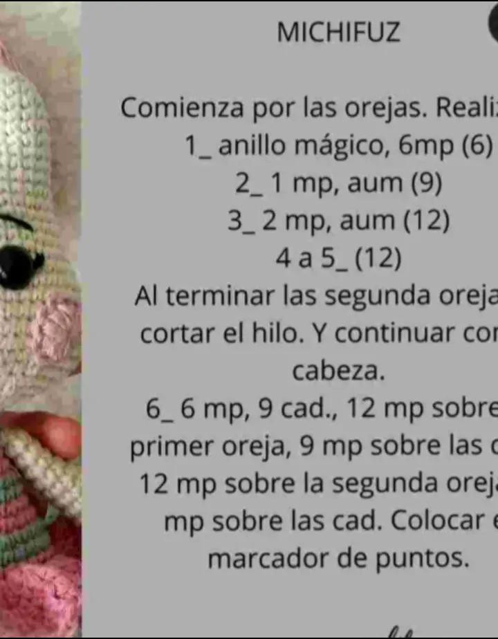 Patrón de Amigurumi: Gato Rosado con Vestido Azul