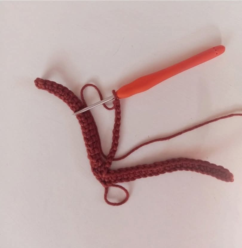 Patrón de amigurumi: tierno caballito a crochet