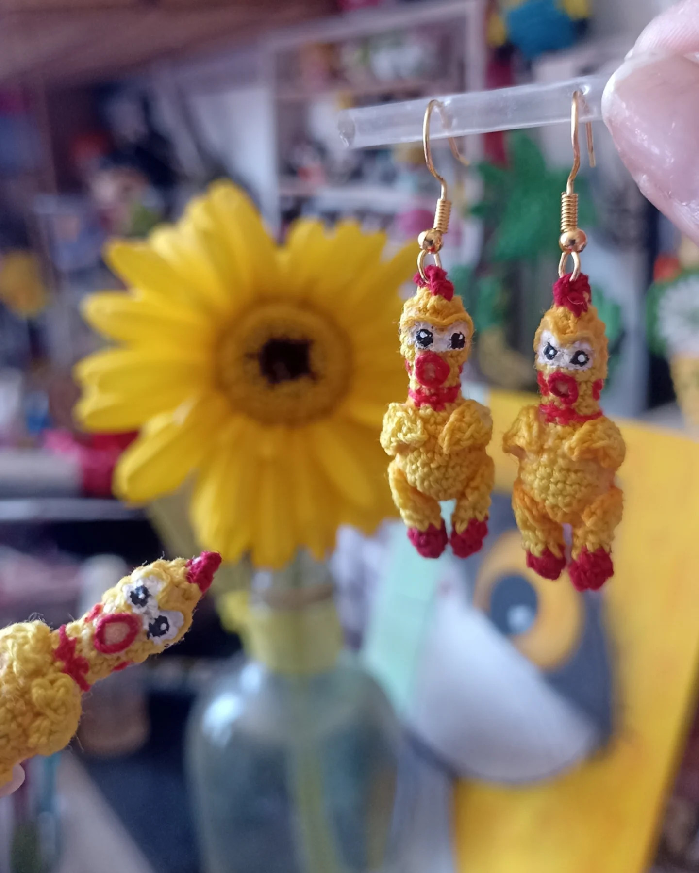 Patrón gratuito amigurumi Pollito Chillón