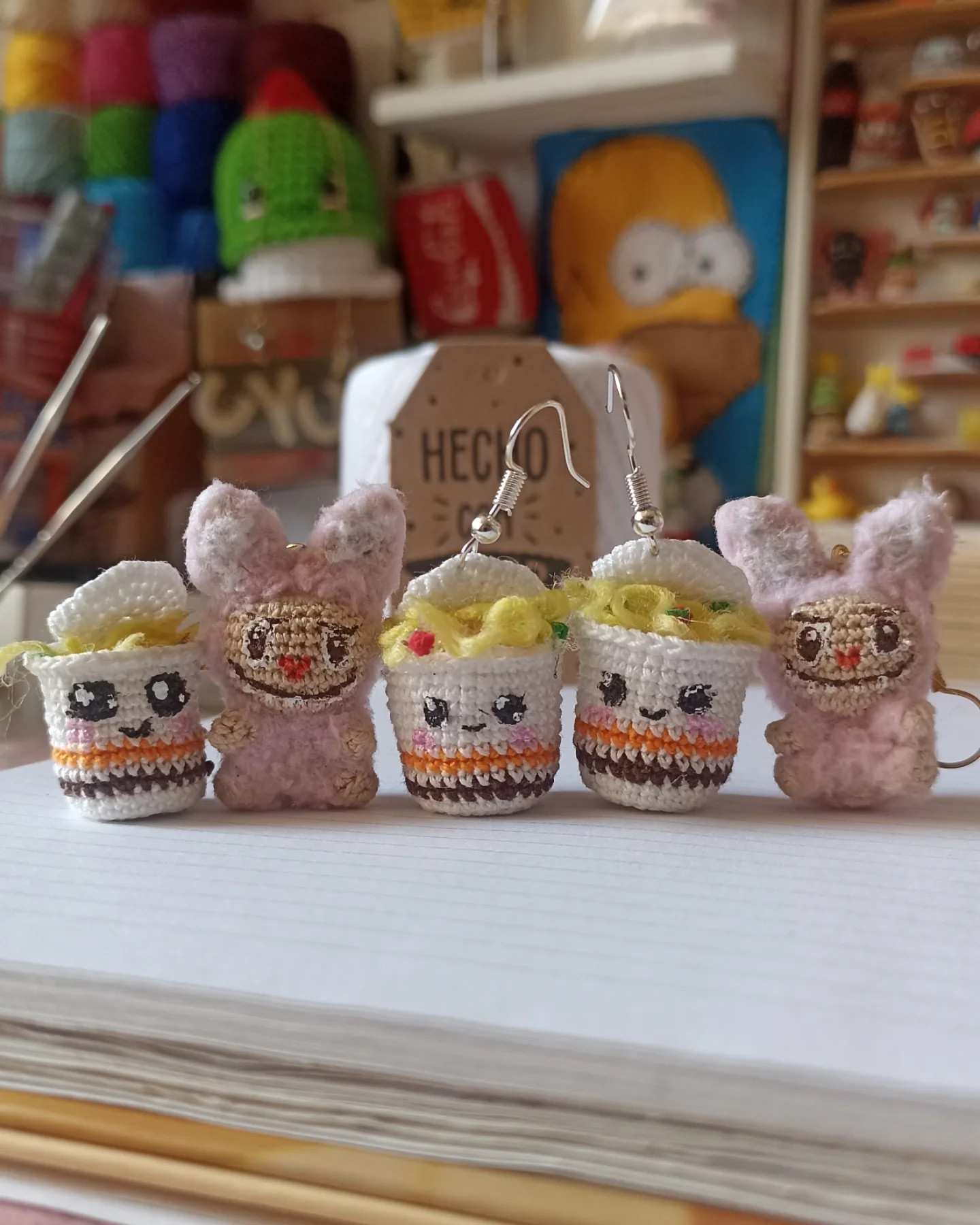 Patrón gratuito de pendientes Maruchan amigurumi