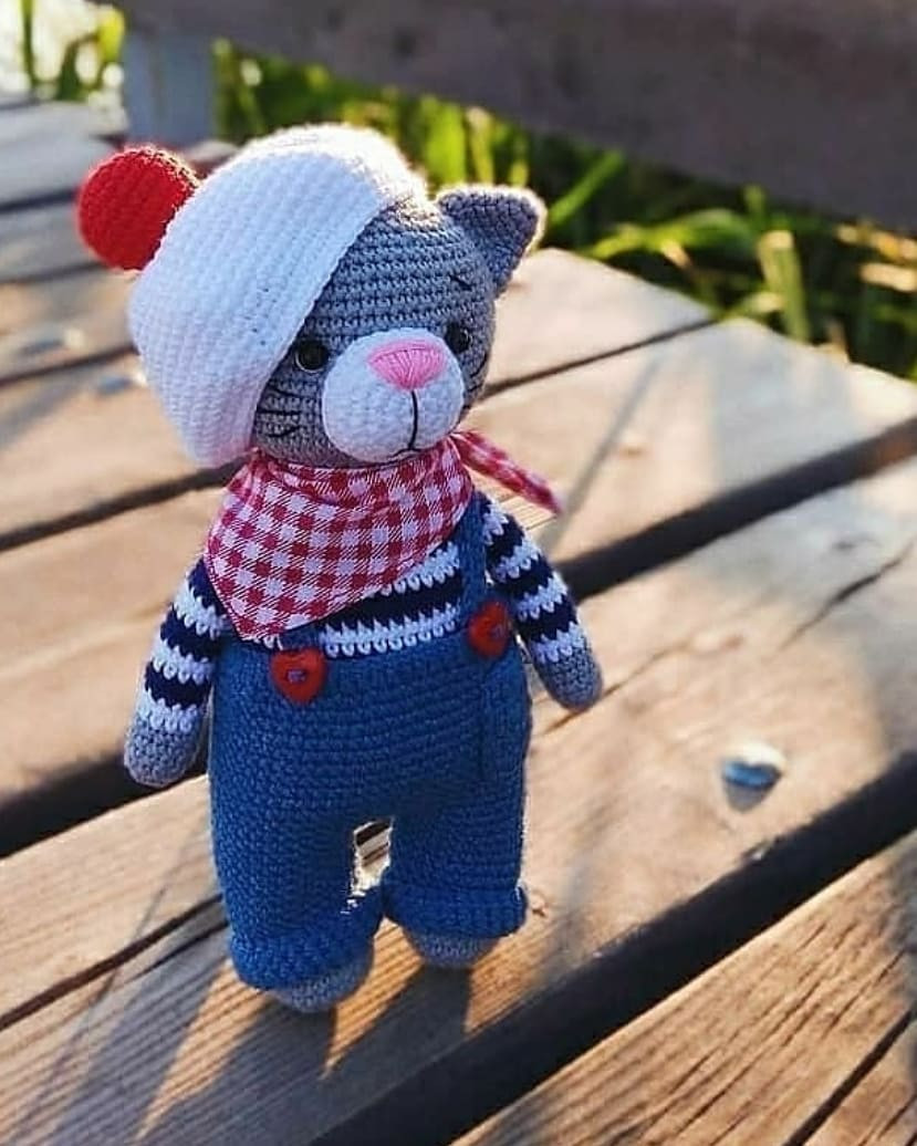 Ücretsiz Sevimli Kedi Amigurumi Tığ İşi Tarifi
