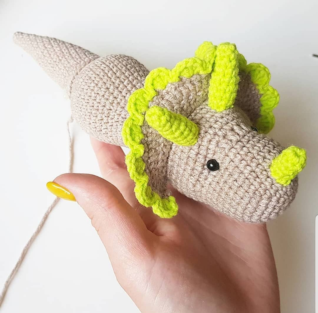Ücretsiz Triaseron Amigurumi Şeması