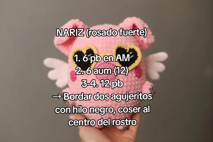 "Amorito, el cerdito volador": Patrón de crochet tierno para hilo velvet o chenille
