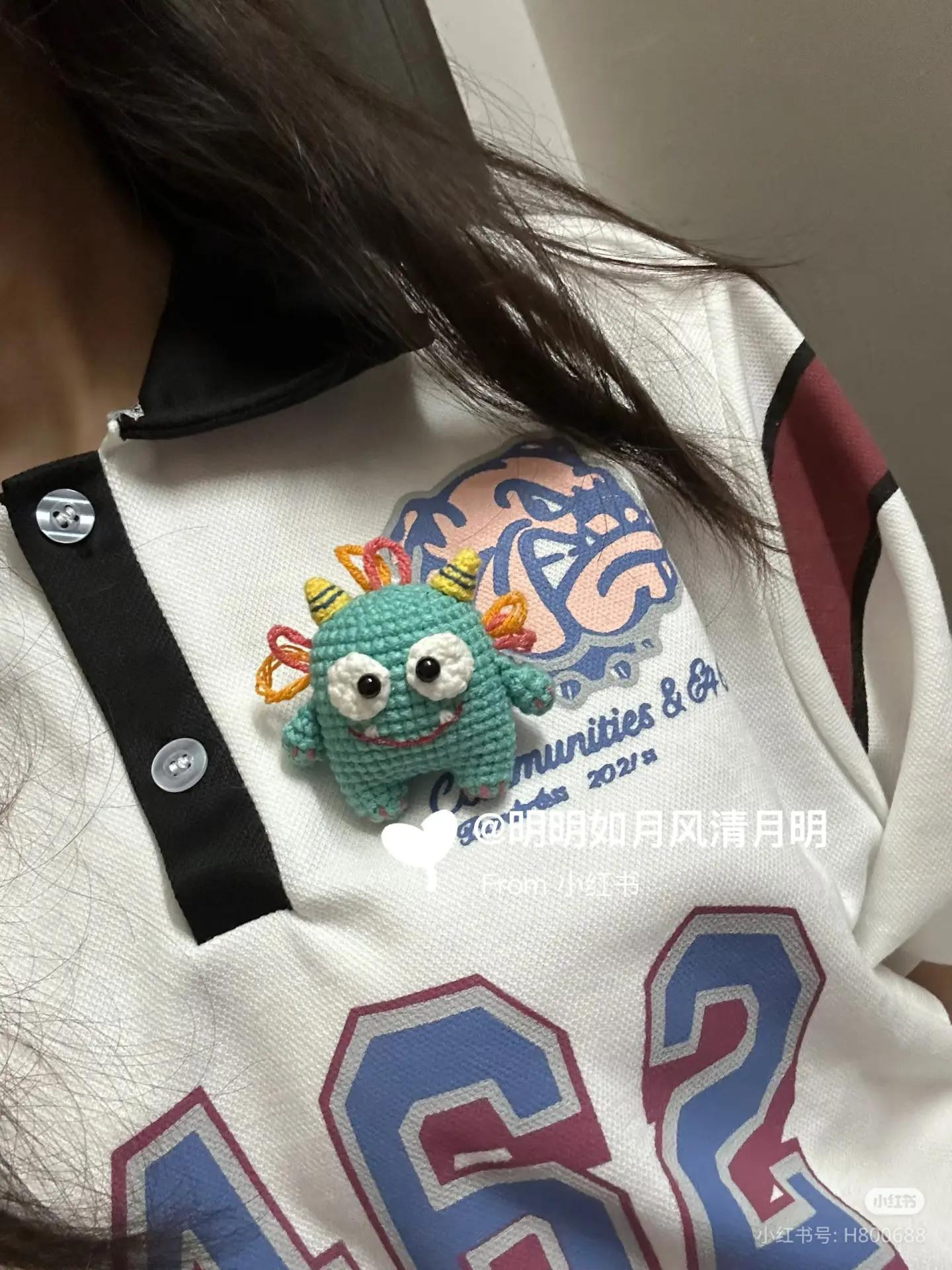 Bộ sưu tập móc len quái vật dễ thương cho móc khóa
