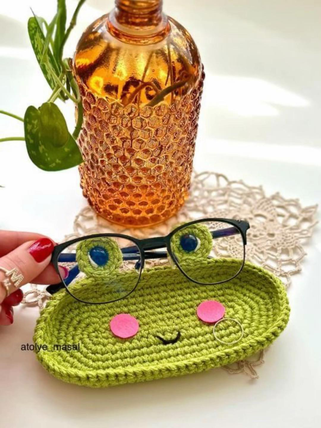 Cute Animal Crochet Patterns for Glasses Holders