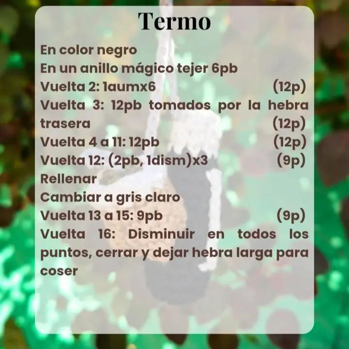 Mate y termo tejido a crochet: un llavero encantador