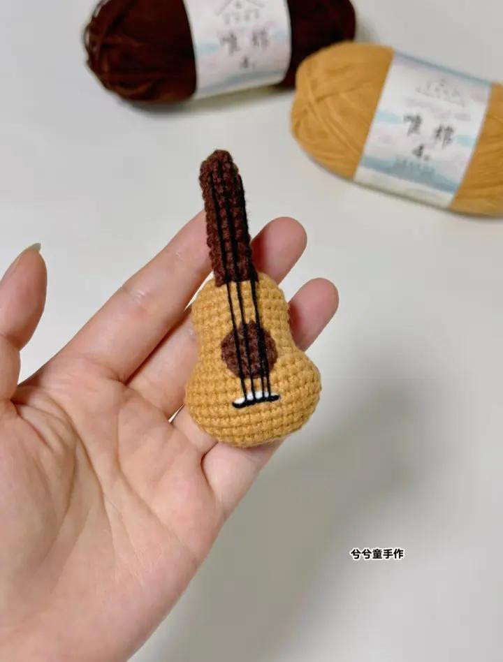 Móc khóa đàn guitar