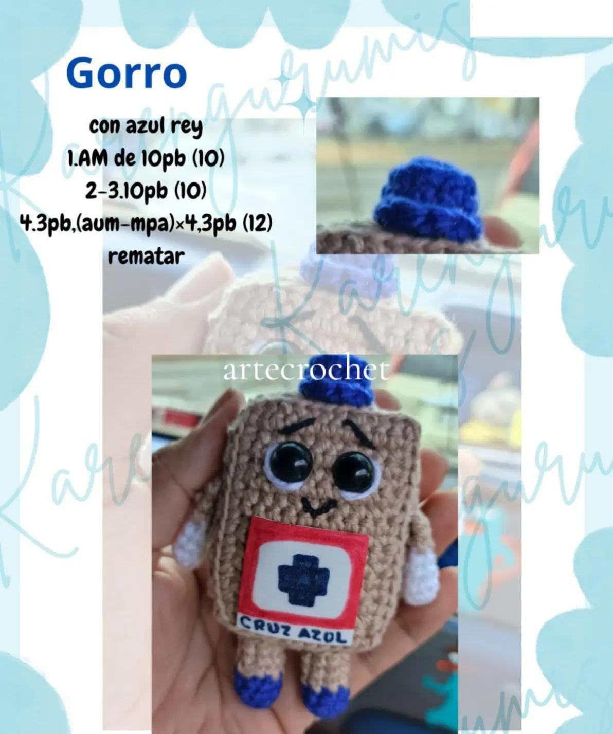 Muñeco tejido a crochet con diseño de botiquín azul y blanco