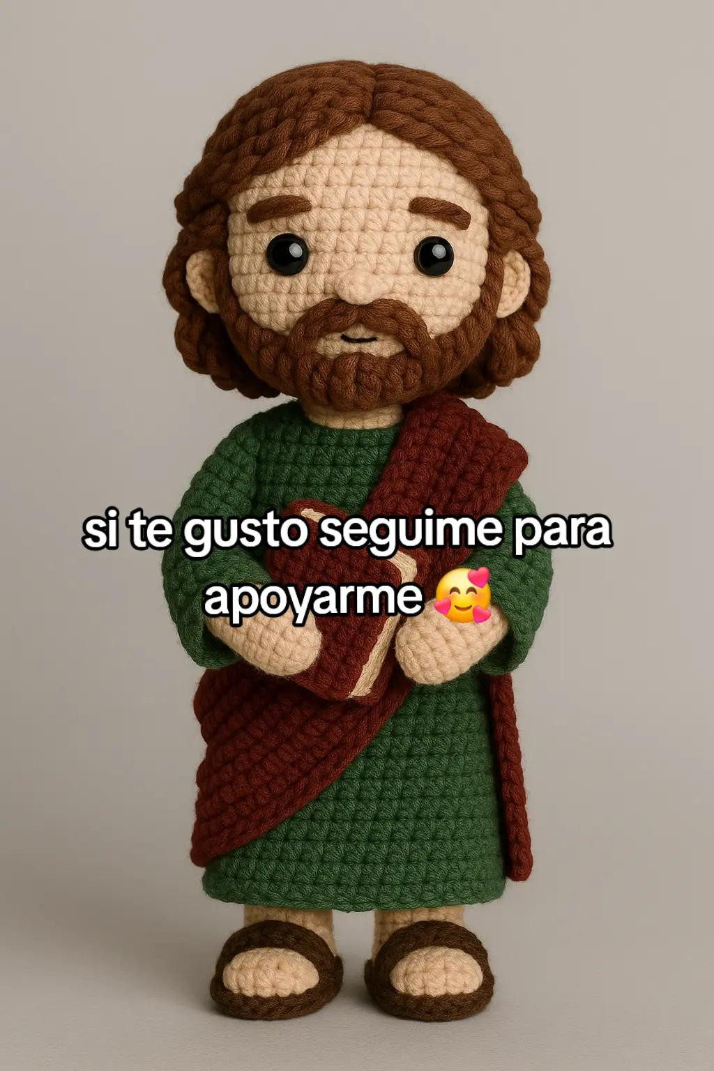 Patrón Amigurumi de San Juan Evangelista: Creación Intermedia de 18-22 cm