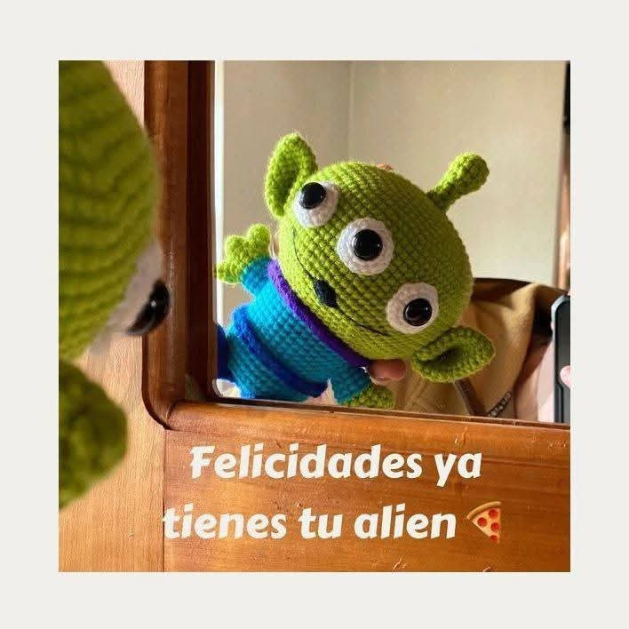 Patrón de Amigurumi Alien de Toy Story Gratis y Fácil de Seguir