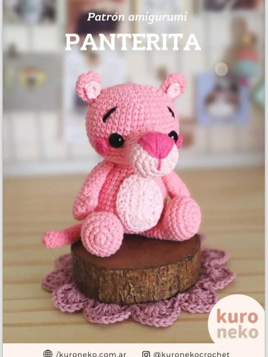 Patrón de amigurumi: Cómo hacer una pantera rosa adorable