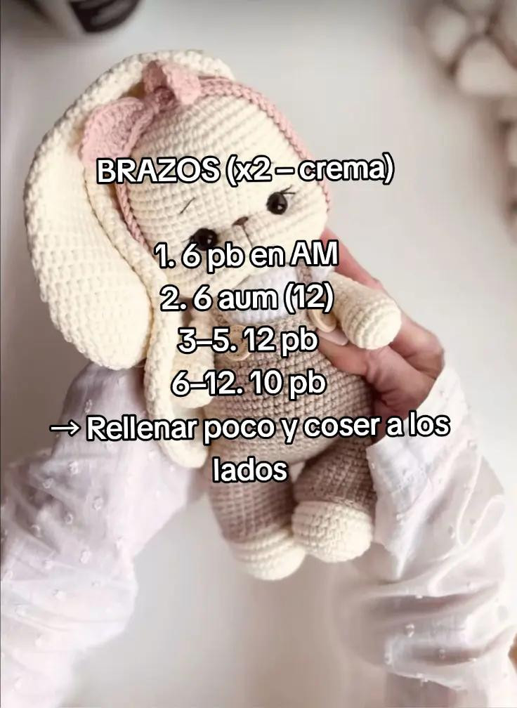 Patrón de Amigurumi: Conejita en Overol, Nivel Intermedio