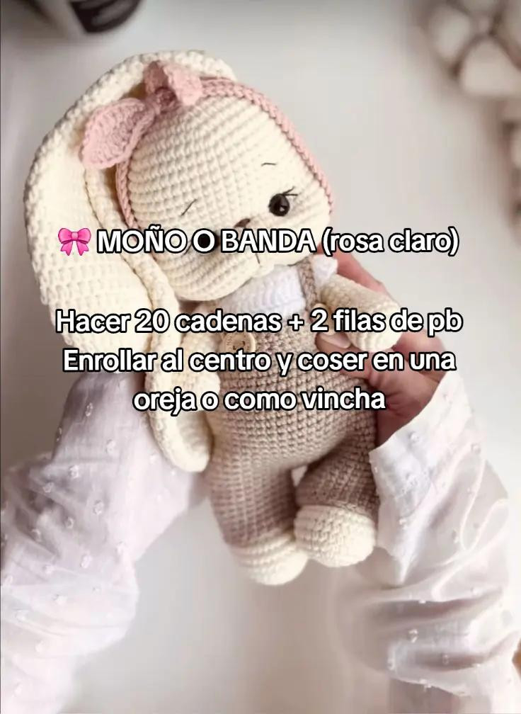 Patrón de Amigurumi: Conejita en Overol, Nivel Intermedio