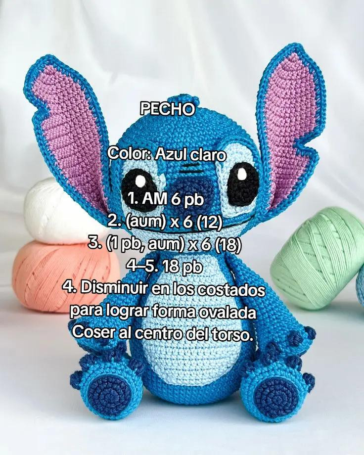 PATRÓN DE AMIGURUMI DE STITCH CON DETALLES REALISTAS Y OREJAS GRANDES