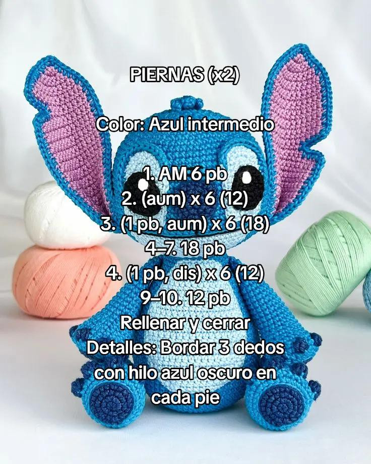 PATRÓN DE AMIGURUMI DE STITCH CON DETALLES REALISTAS Y OREJAS GRANDES