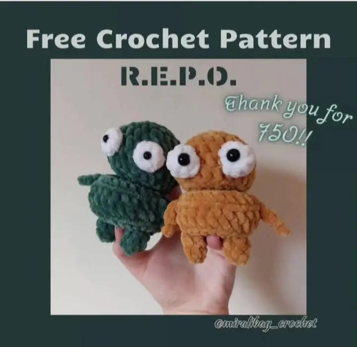 Patrón de crochet para muñecos de ojos grandes, disponible gratis.
