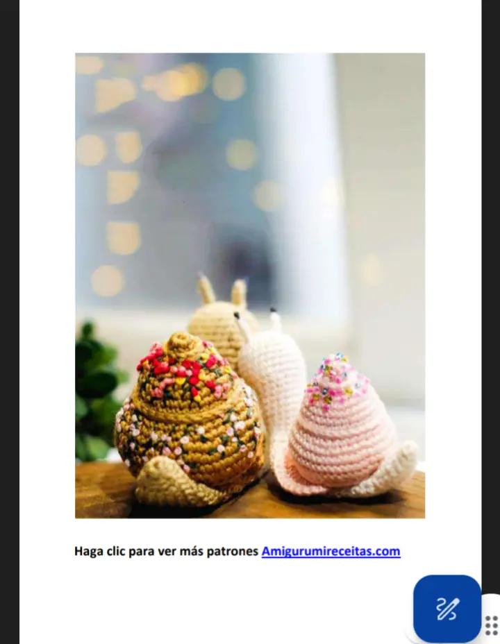Patrón de ganchillo para caracol adorable con concha decorada