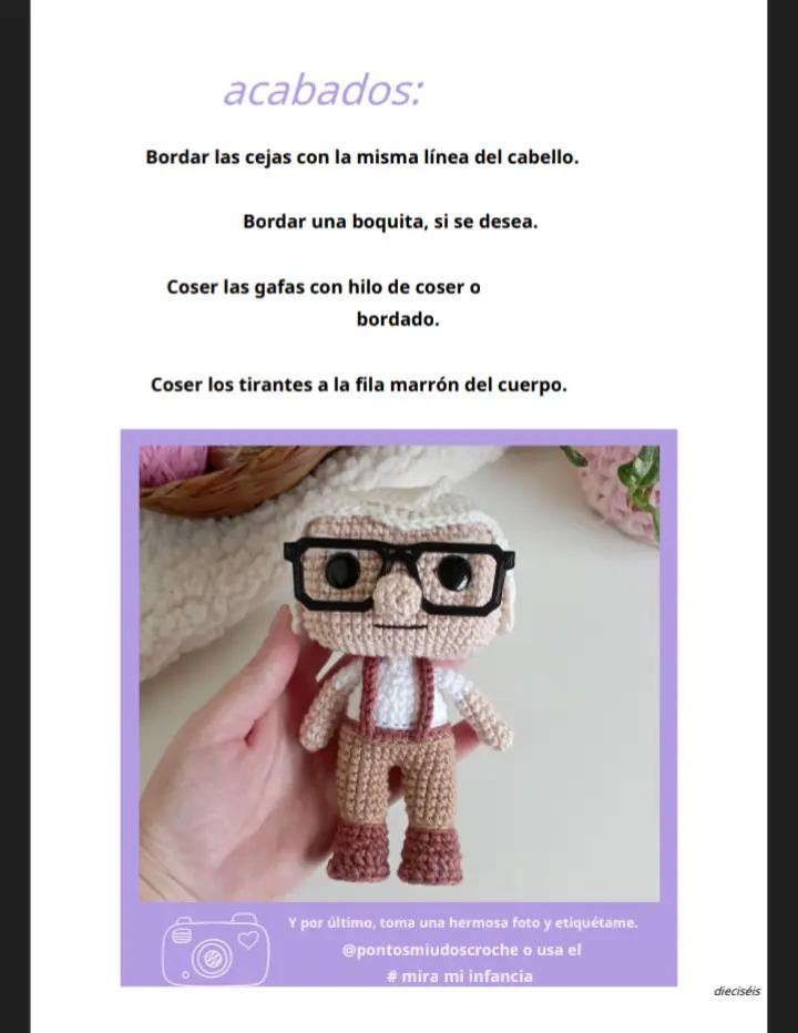 "Patrón de muñeco de crochet con gafas y tirantes"
