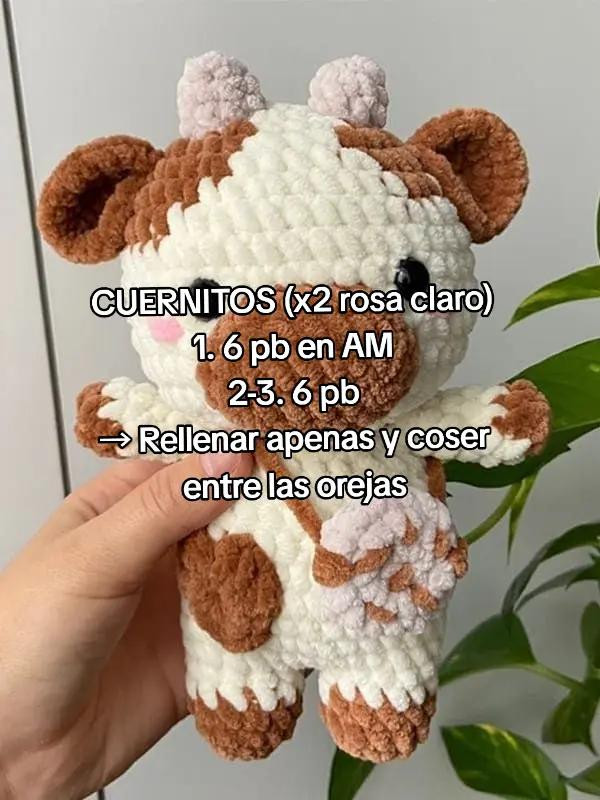 "Patrón de Vacuita Muu Muu: Muñeco de Peluche Intermedio"