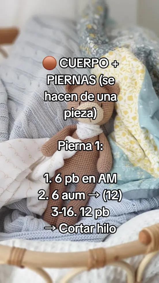 Patrón detallado para crear un osito amigurumi con materiales sugeridos
