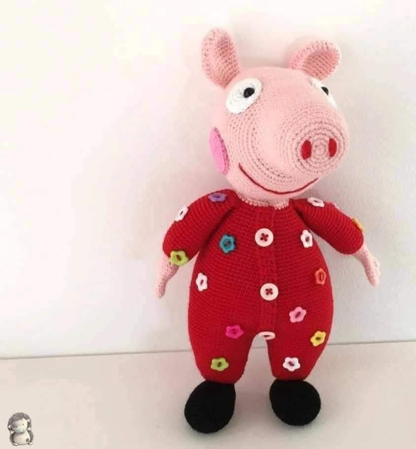 ```plaintextPatrón de Amigurumi de Cerdito Rosado con Traje Rojo