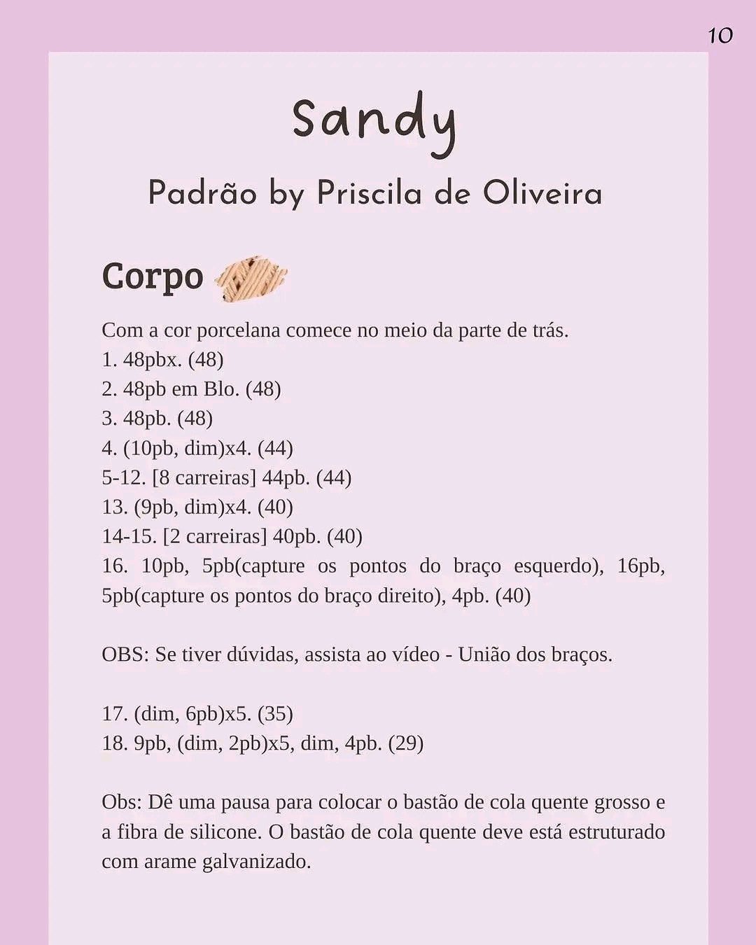 "Sandy: Receita de Boneca de Crochê com Flores Brancas"