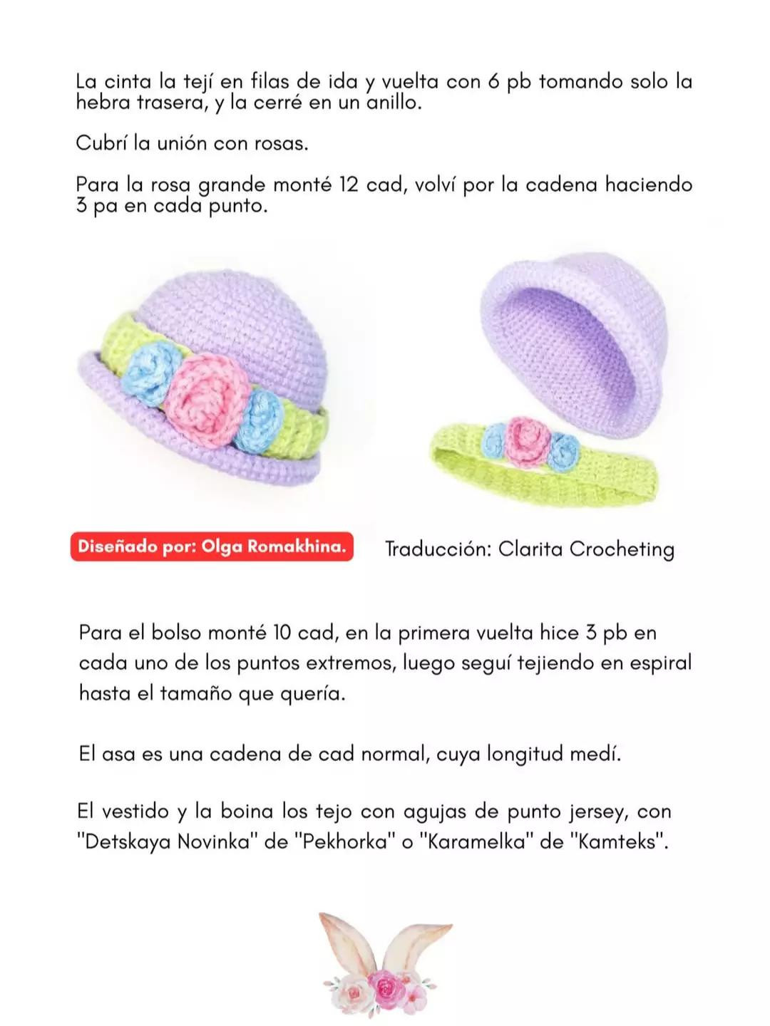 Una adorable liebre tejida con orejas esponjosas y vestimenta colorida