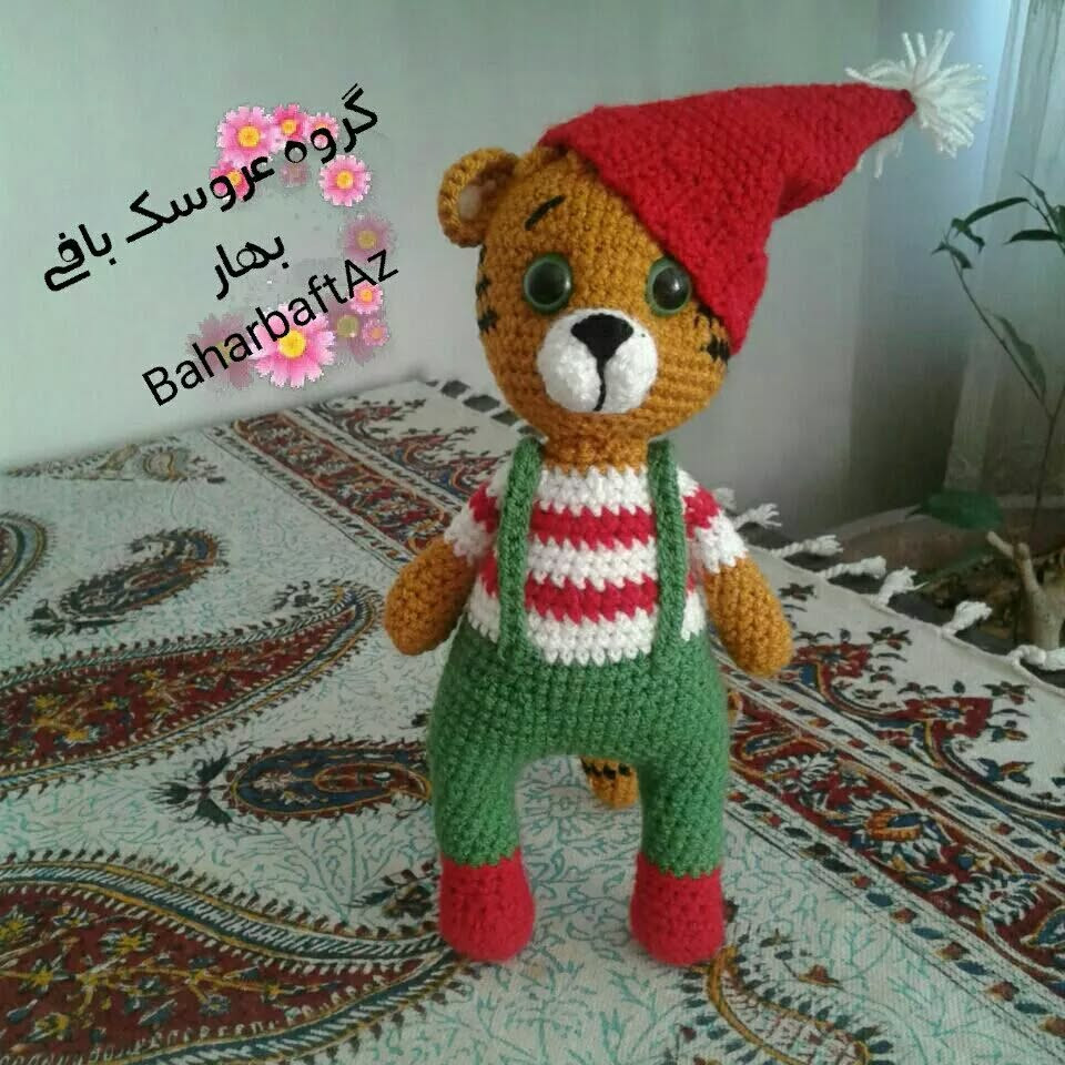 الگوی بافتنی ببر با کلاه سانتا