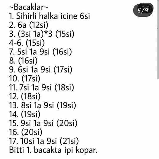 Amigurumi Bebek Yapımı: Mavi Beyaz Giysili Sevimli Oyuncak