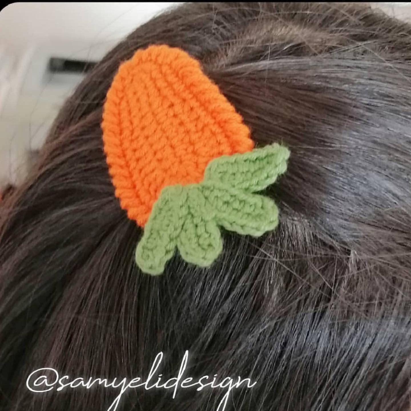 Havuç Şeklinde Tığ İşi Amigurumi Örgü Deseni