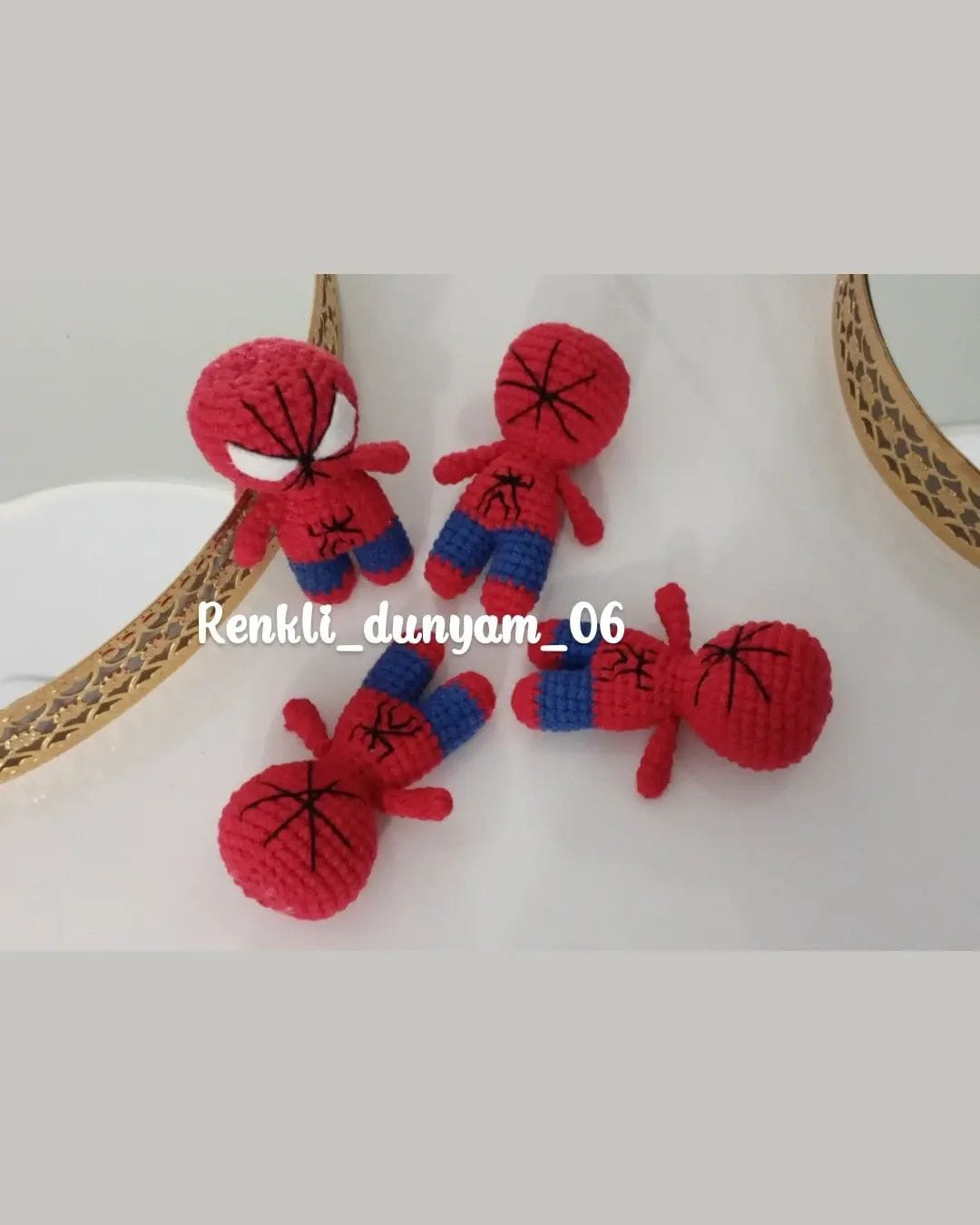 Örümcek Adam Anahtarlık İçin Detaylı Amigurumi Móc Len Tarifi