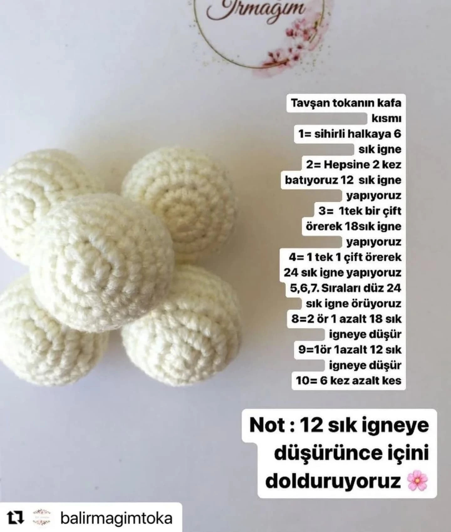 Tığ İşi Tavşan ve Havuçlu Tokaların Tarifi