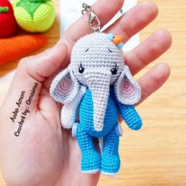 Adorable Crochet Elephant with Colorful Hearts