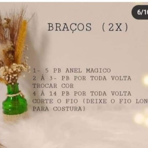 Anjo de Crochê com Coração Verde