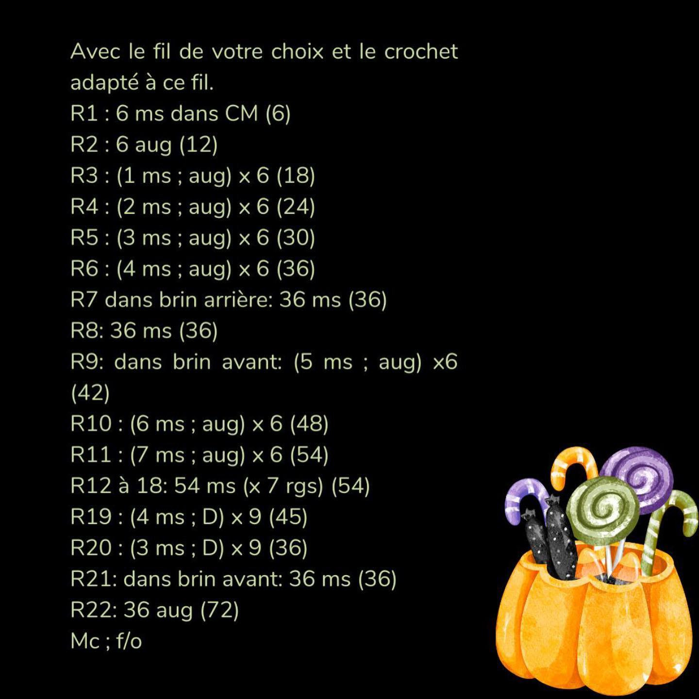 Chaudron de sorcière en crochet avec motif crâne