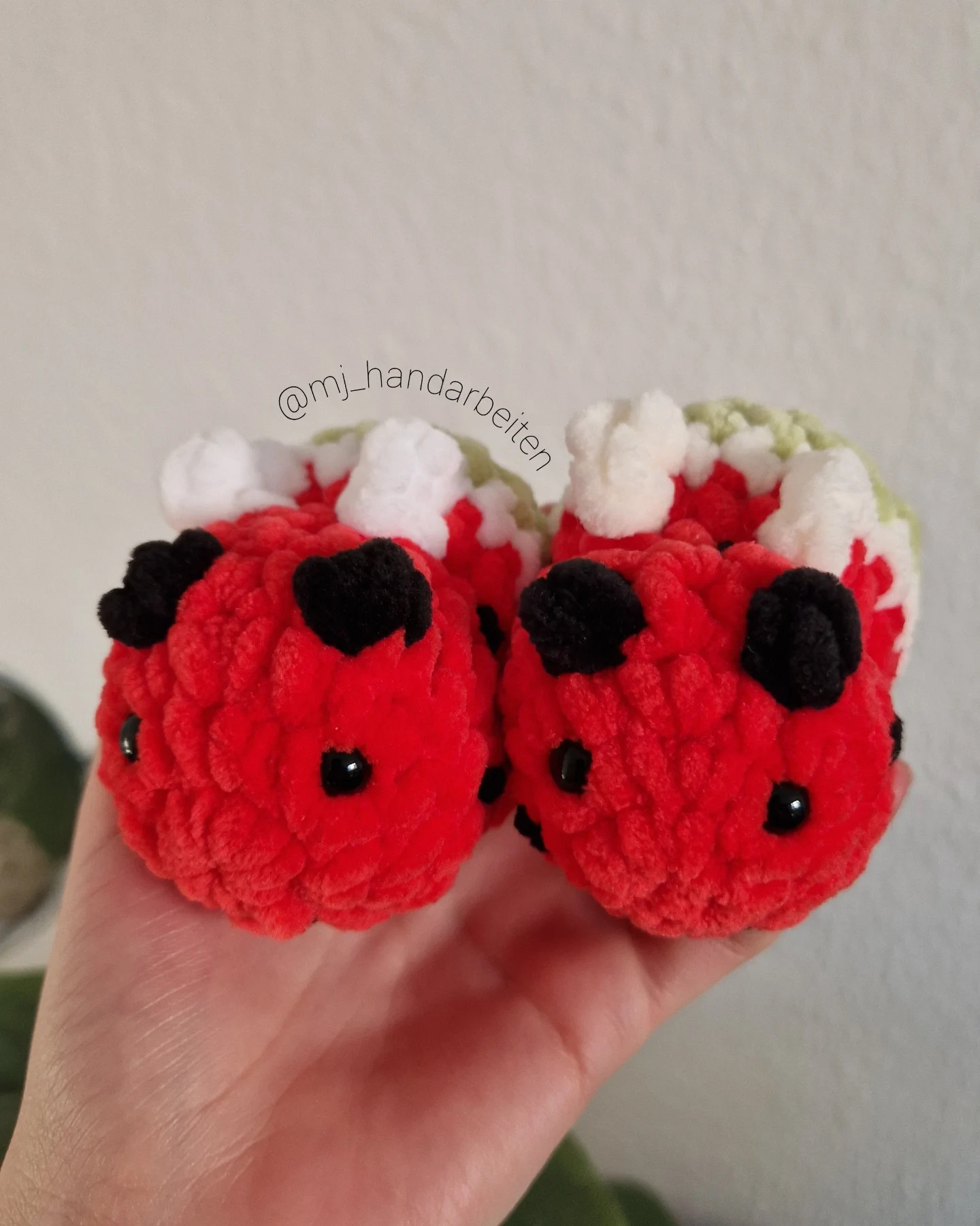 Create a Cute Mini Melon Bee with This Free Crochet Pattern